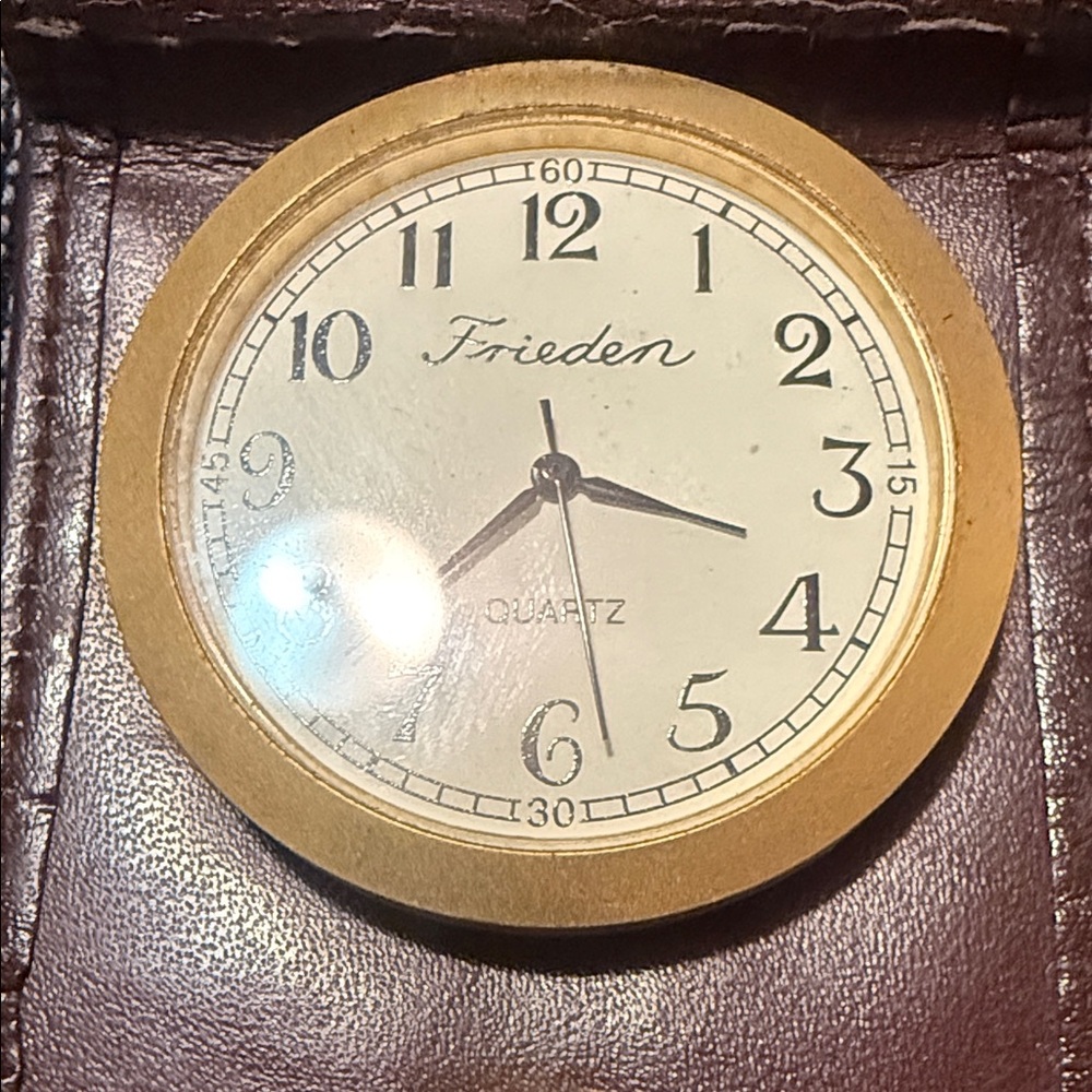 VTG Brown Leather Keychain with Gold Accents Pocket watch - Picture 3 of 8
